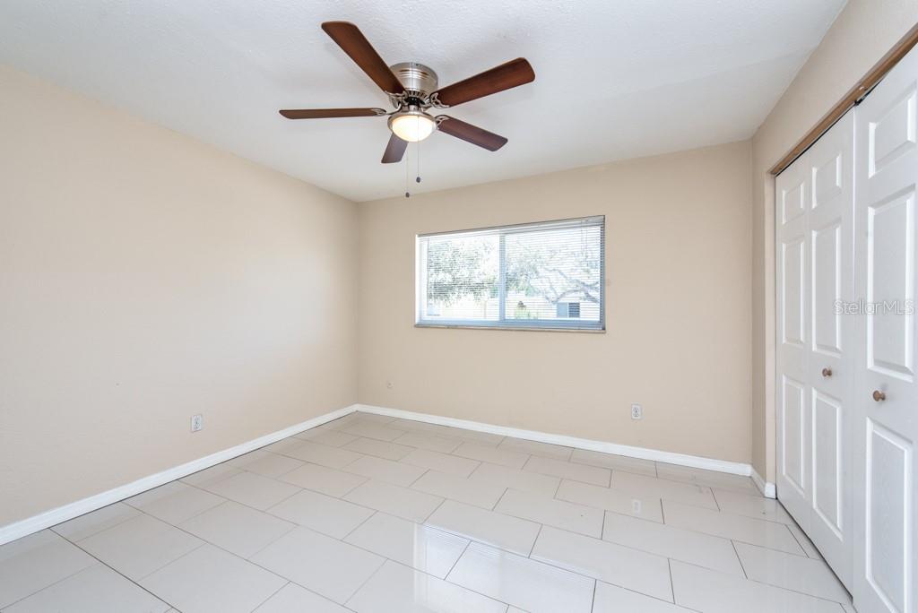 Image 15 of 38 For 3206 Azeele Street 215