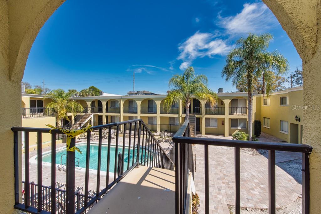 Image 22 of 38 For 3206 Azeele Street 215