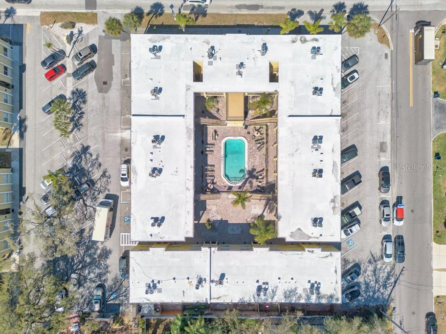 Image 37 of 38 For 3206 Azeele Street 215