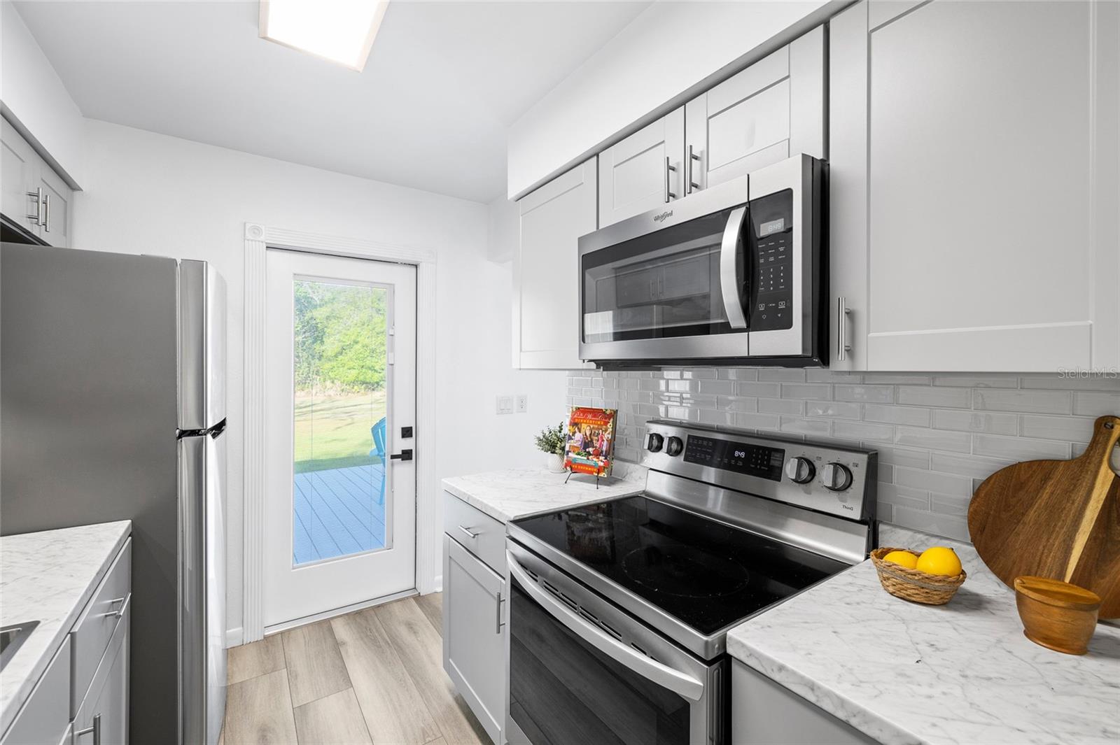 Image 14 of 37 For 1301 Foxwood Drive