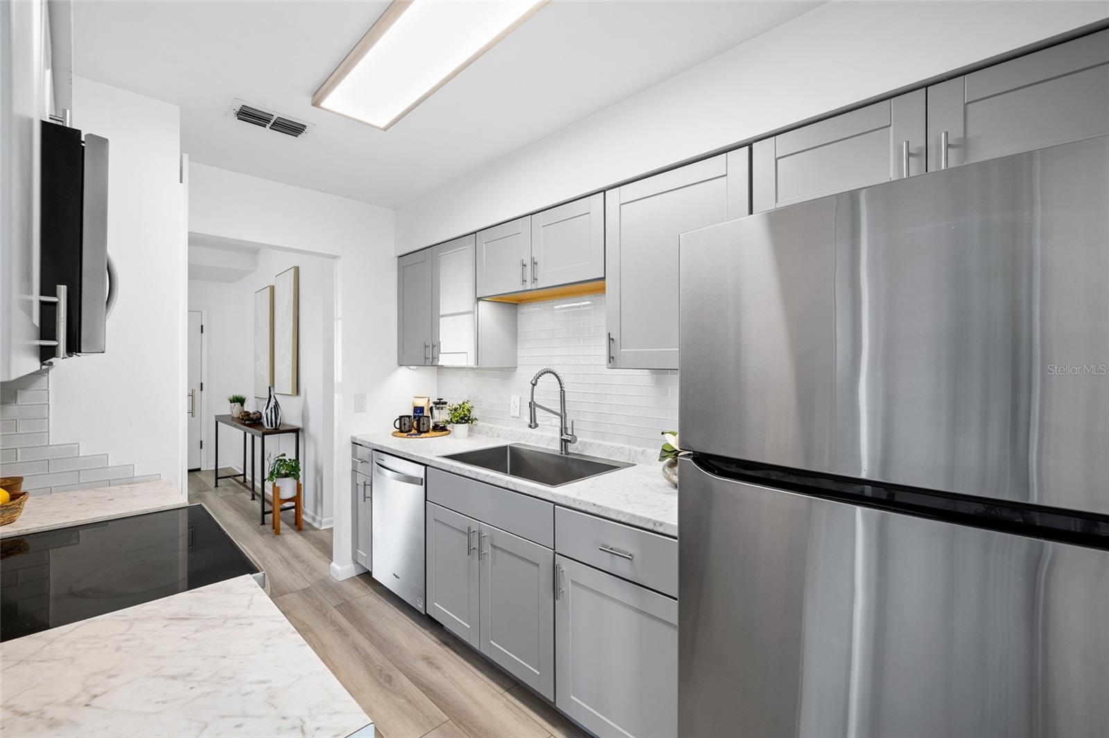 Image 15 of 37 For 1301 Foxwood Drive