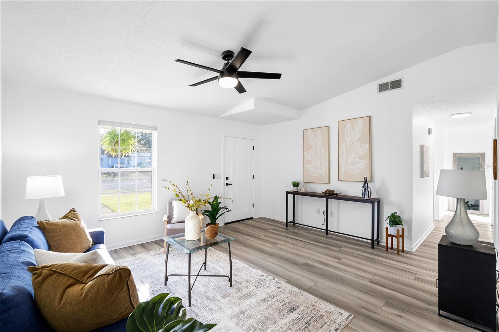 Image 2 of 37 For 1301 Foxwood Drive