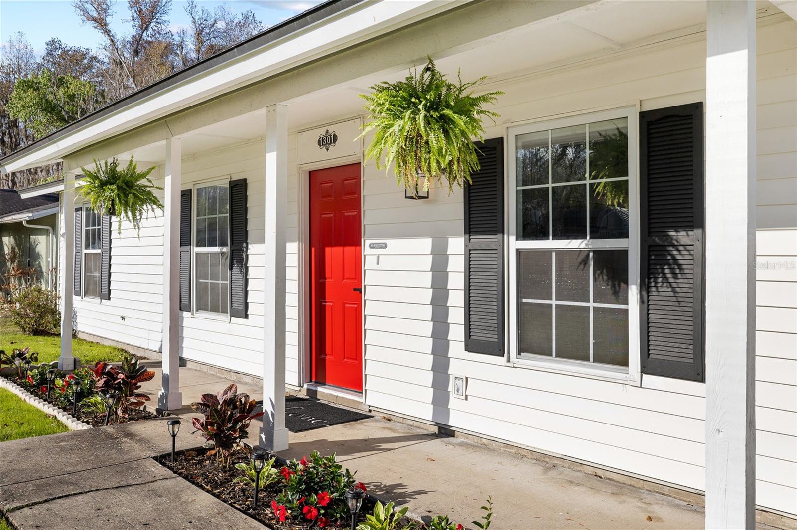 Image 5 of 37 For 1301 Foxwood Drive