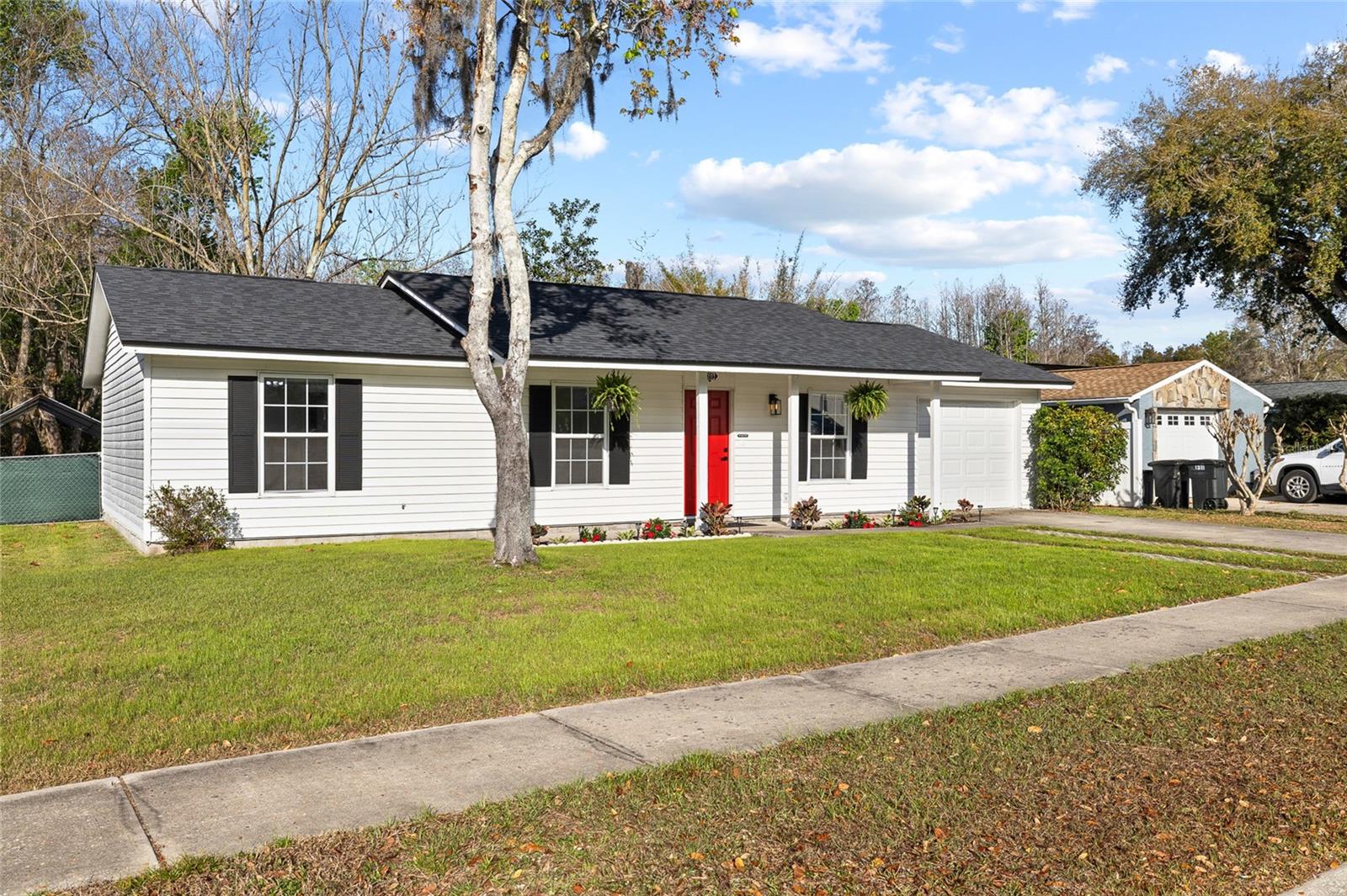 Image 6 of 37 For 1301 Foxwood Drive