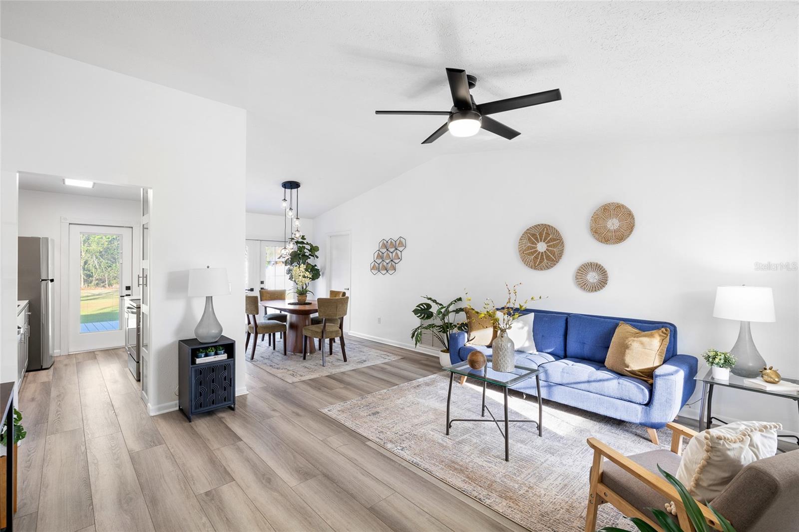 Image 9 of 37 For 1301 Foxwood Drive