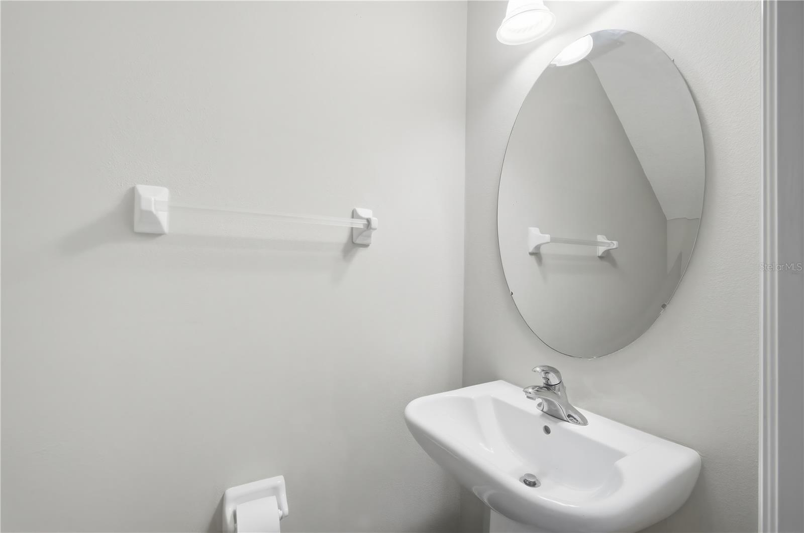 Image 10 of 27 For 4140 Bismarck Palm Drive