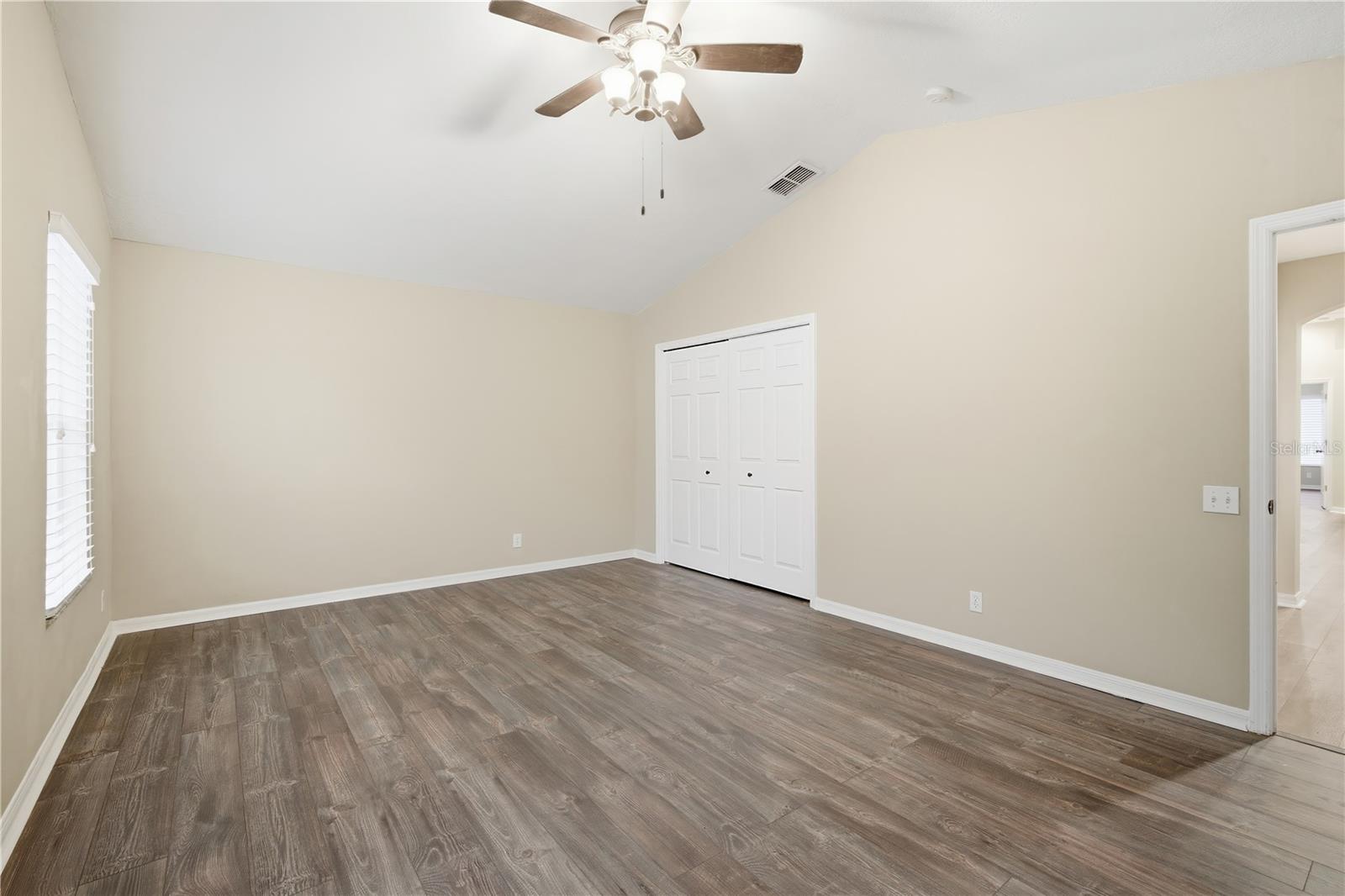 Image 17 of 27 For 4140 Bismarck Palm Drive