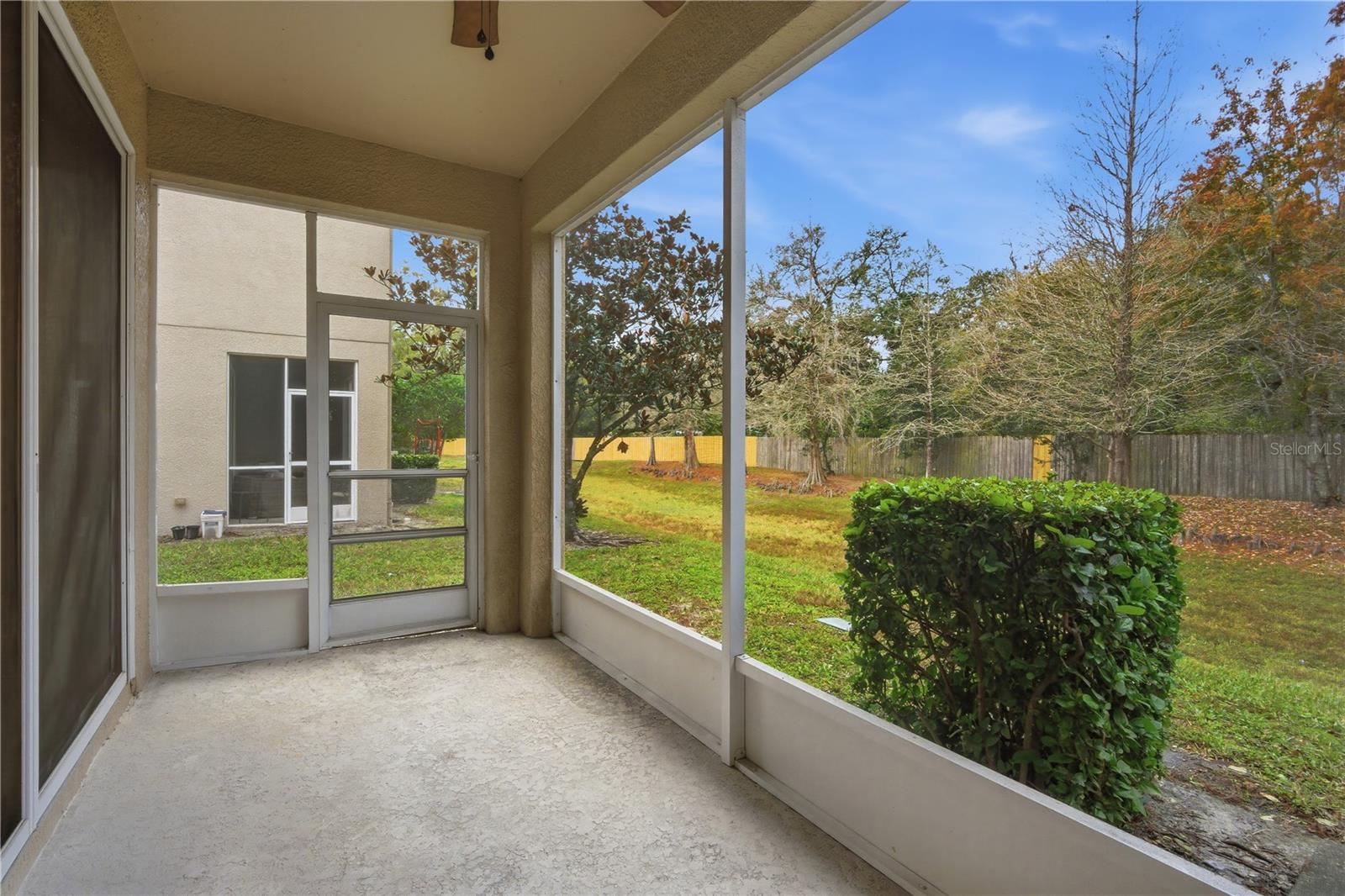 Image 21 of 27 For 4140 Bismarck Palm Drive