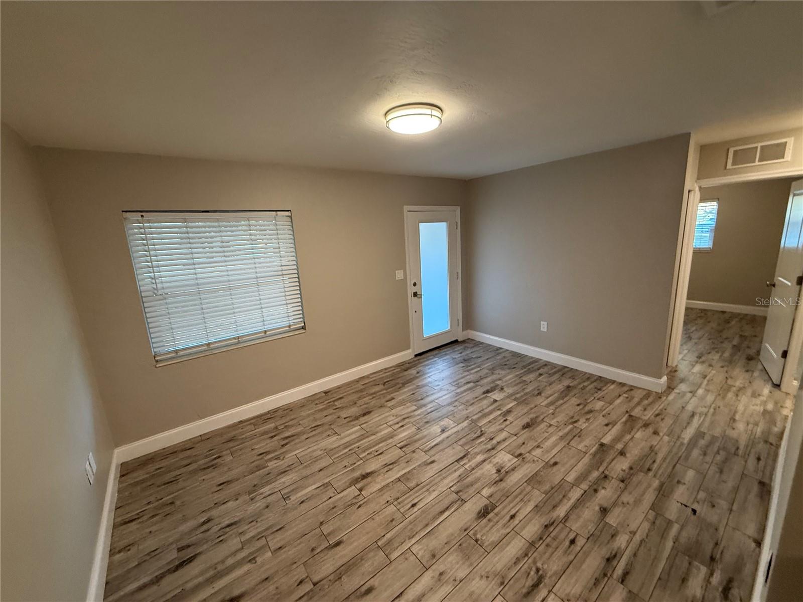 Image 3 of 21 For 4412 Anita Boulevard