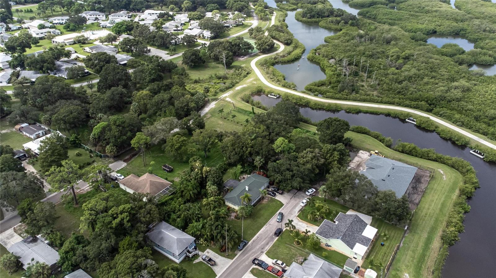 Image 22 of 25 For 3834 29 Avenue