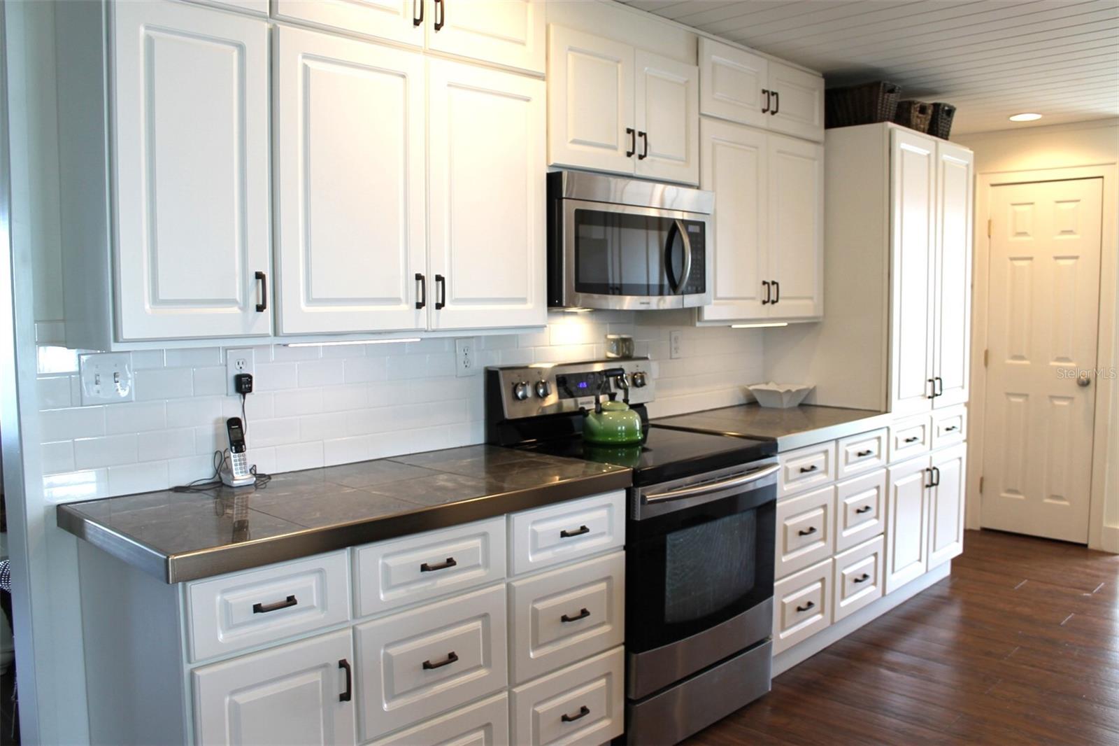 Image 5 of 51 For 9304 41st Way N