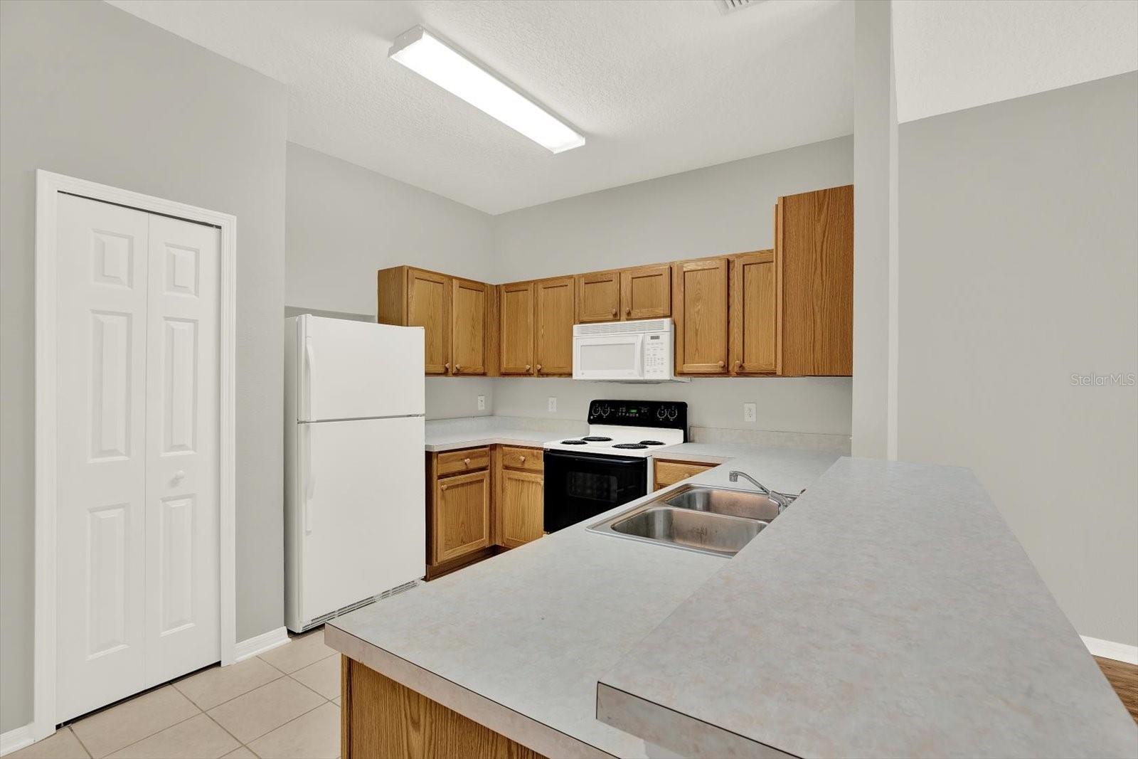 Image 6 of 26 For 17442 Stinchar Drive