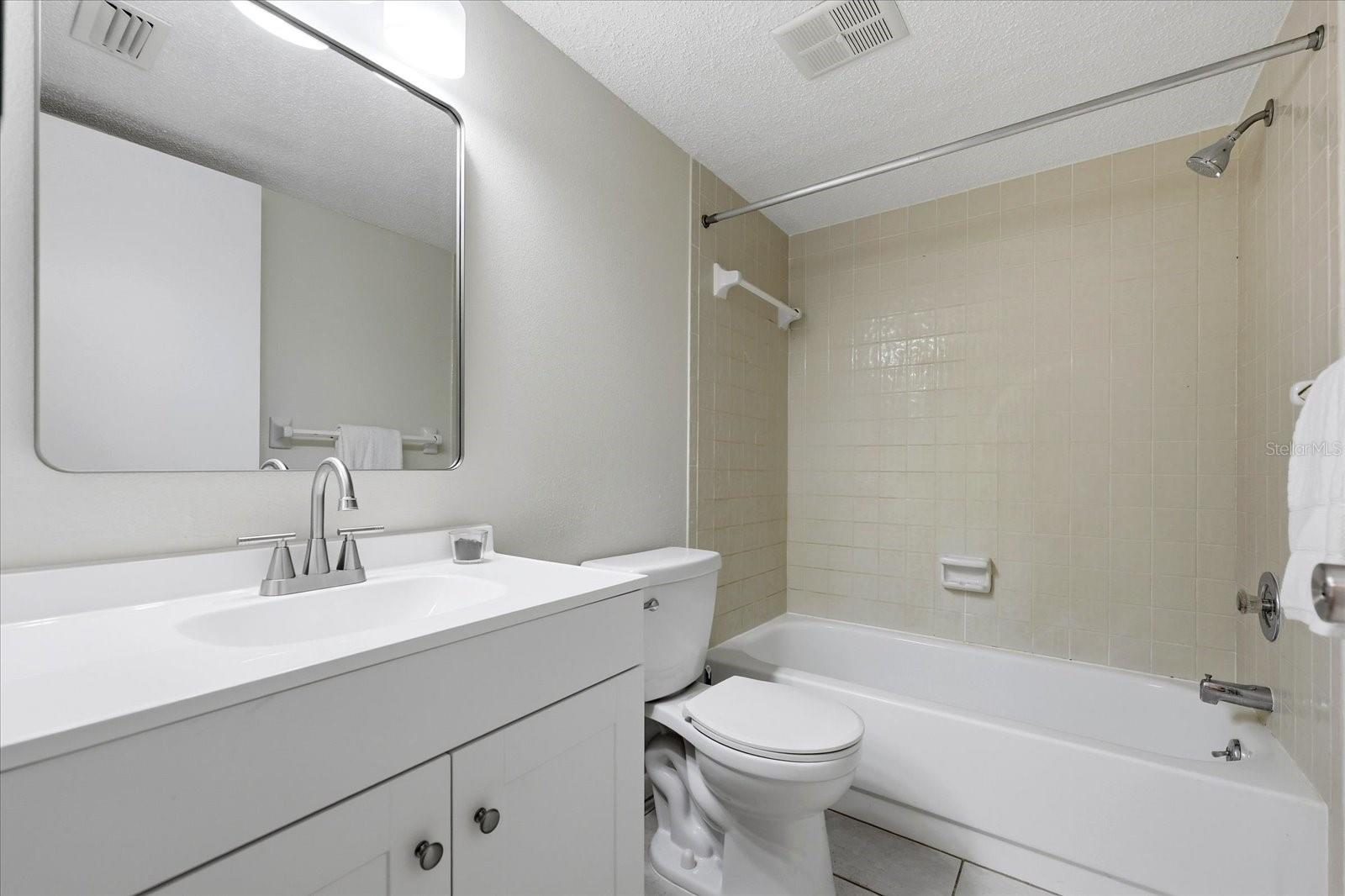 Image 12 of 24 For 2420 Winding Creek Boulevard 105