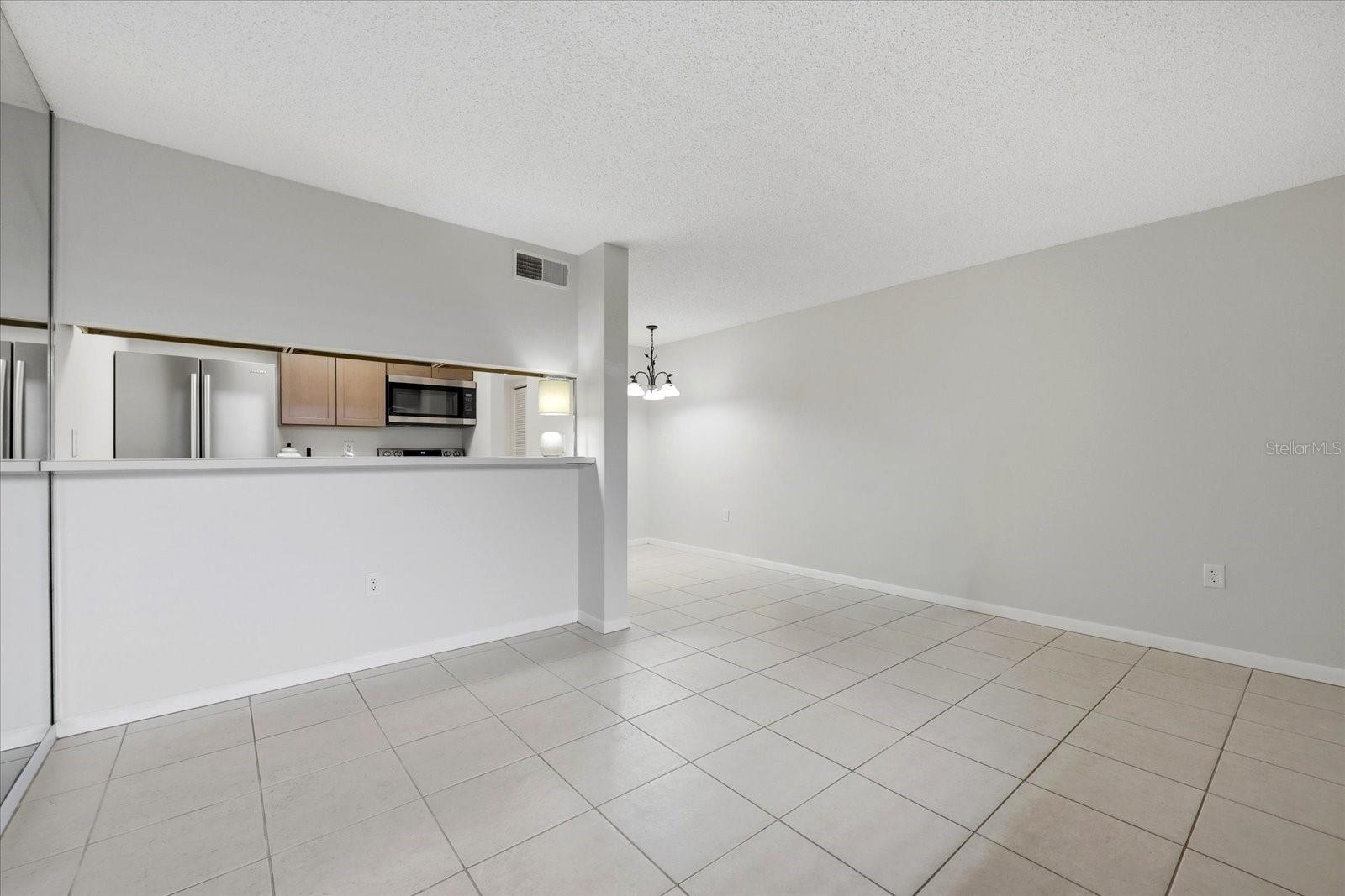 Image 6 of 24 For 2420 Winding Creek Boulevard 105