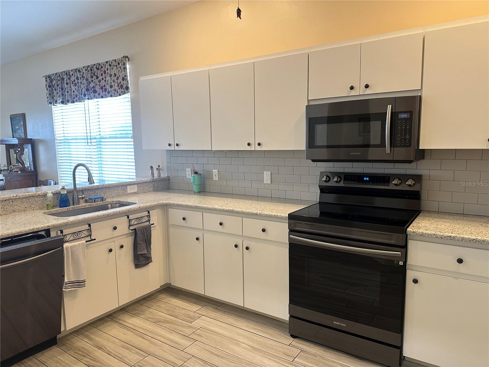 Image 21 of 52 For 4614 Crestline Drive