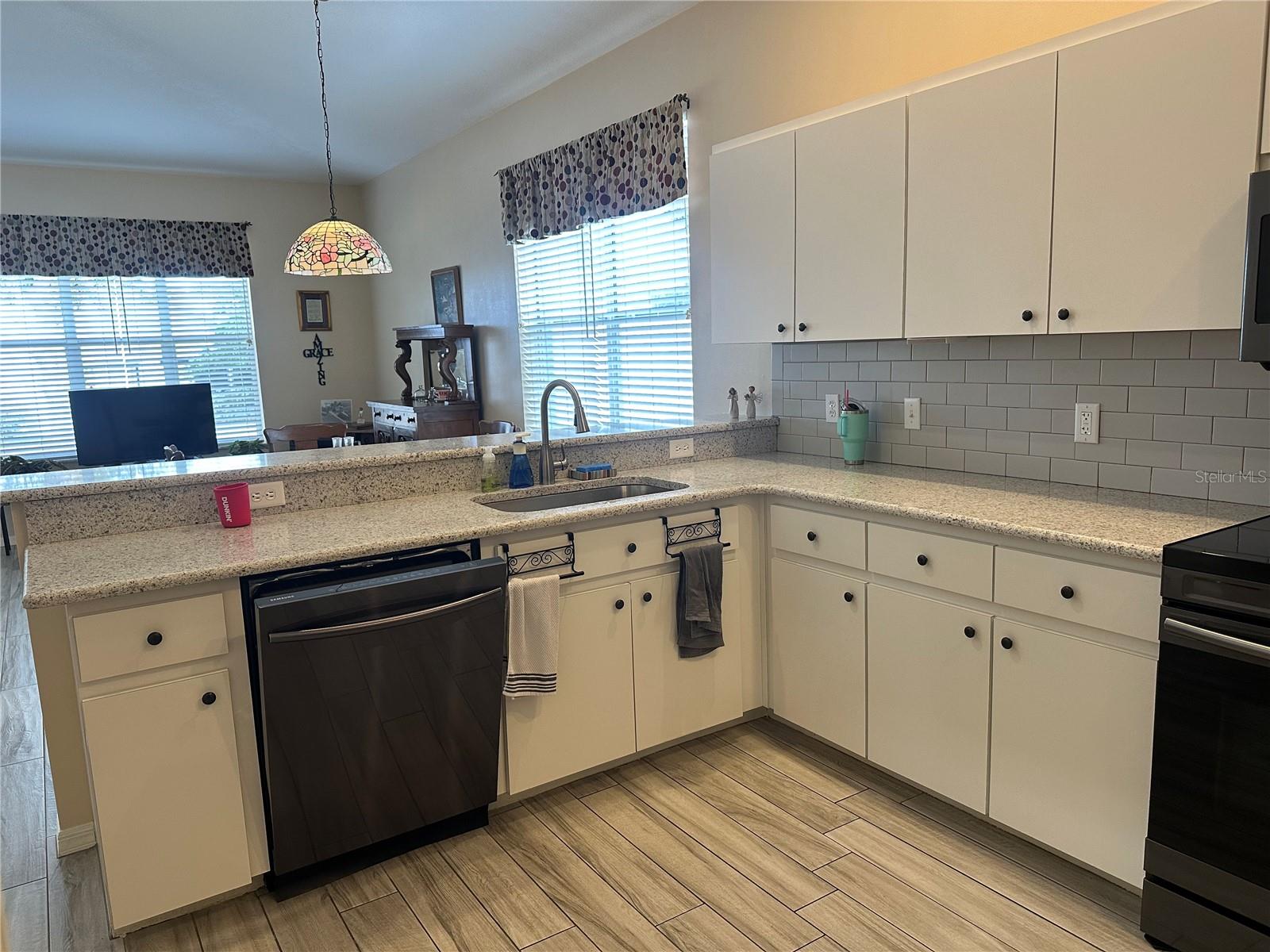 Image 22 of 52 For 4614 Crestline Drive