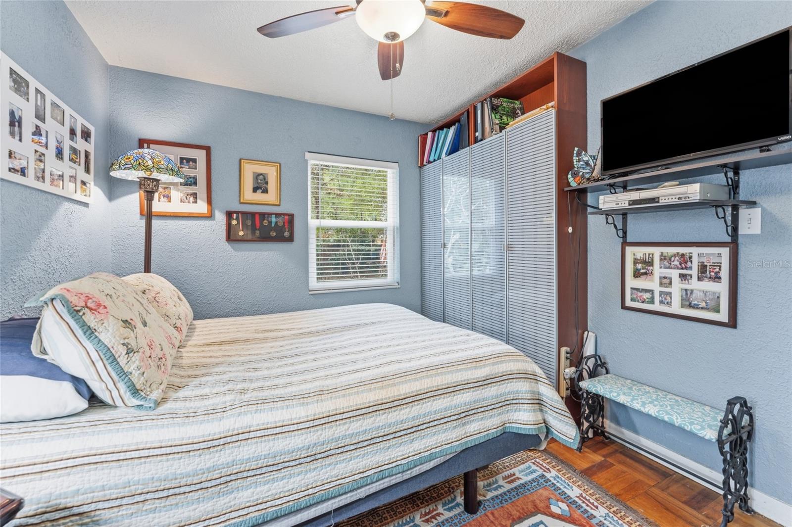 Listing photo id 21 for 7003 13th Street