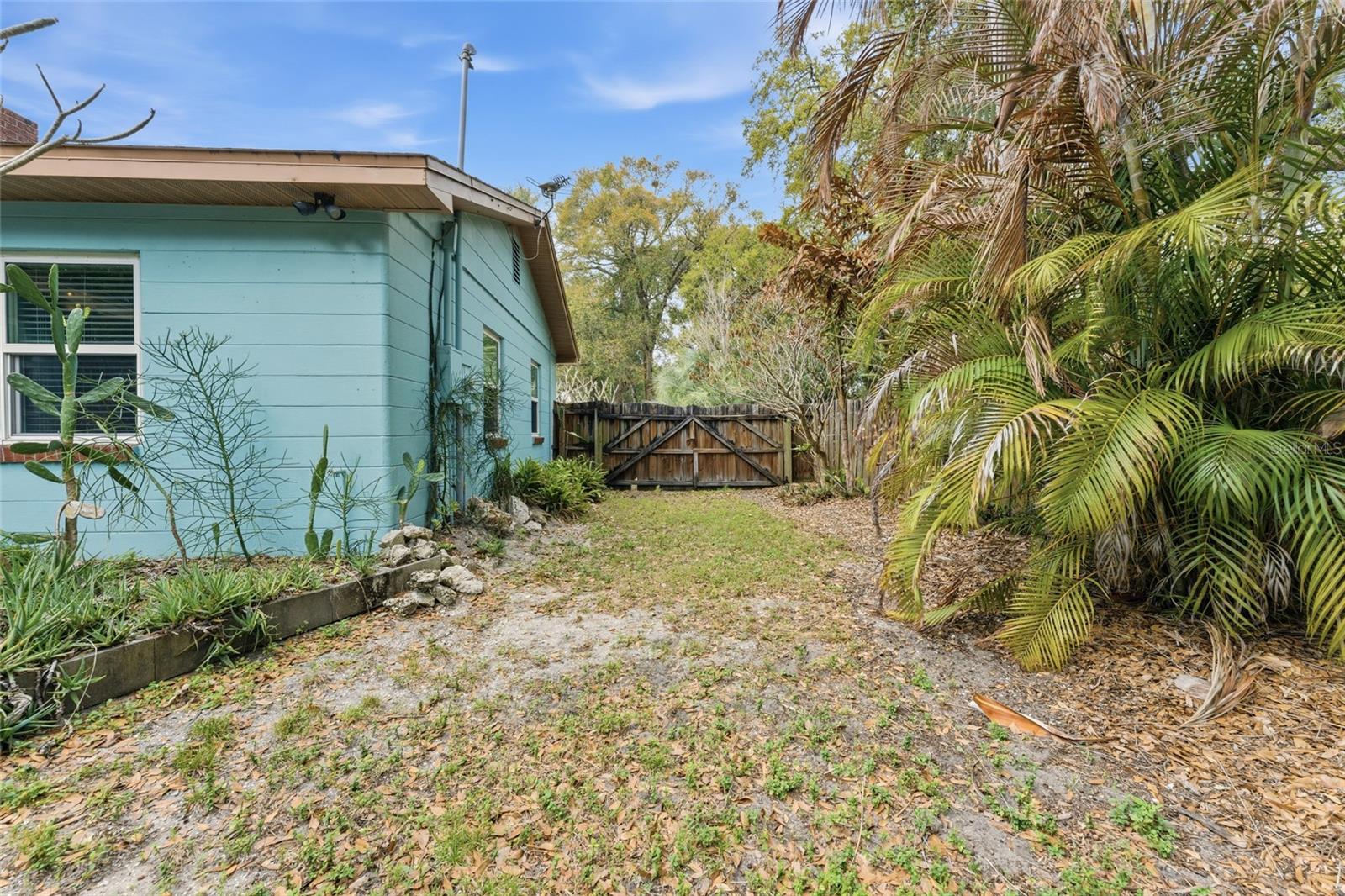 Listing photo id 29 for 7003 13th Street