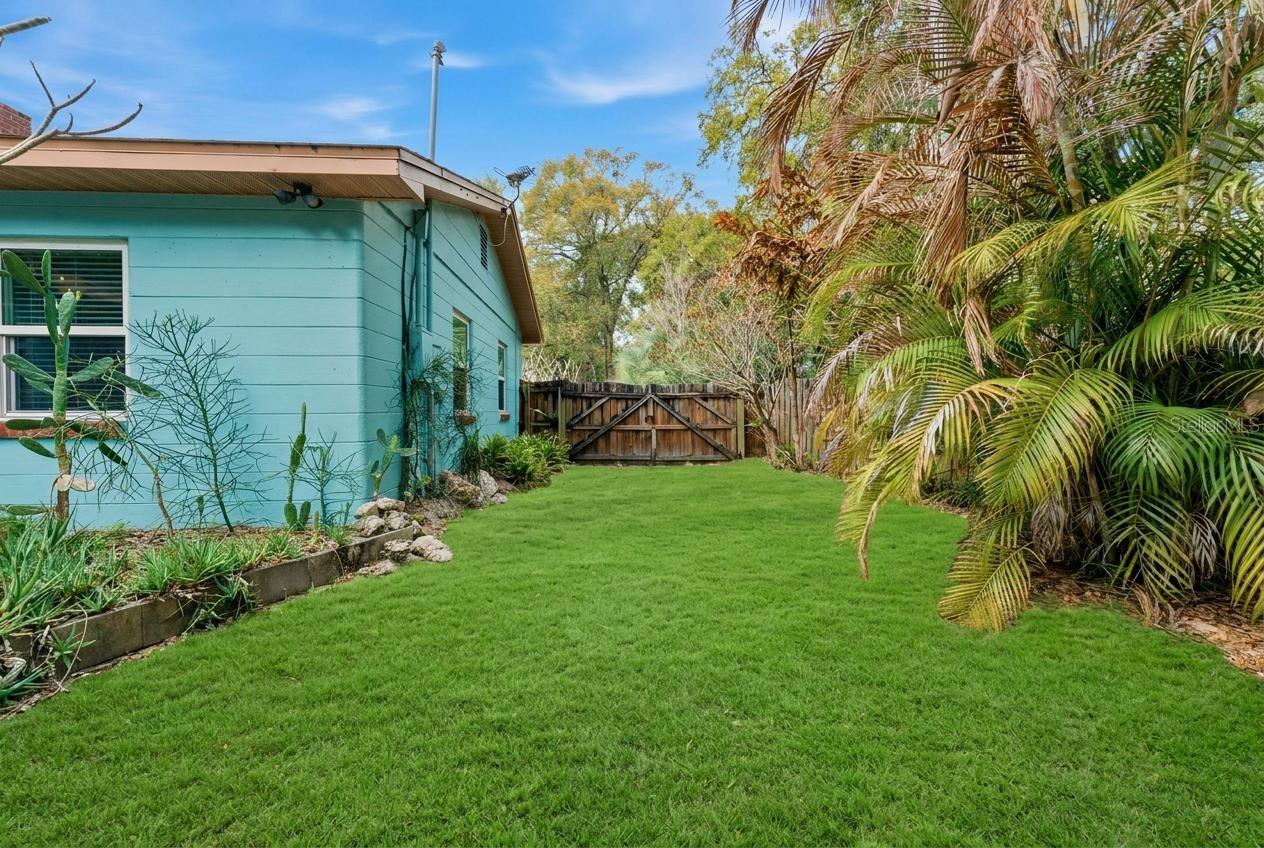 Listing photo id 30 for 7003 13th Street