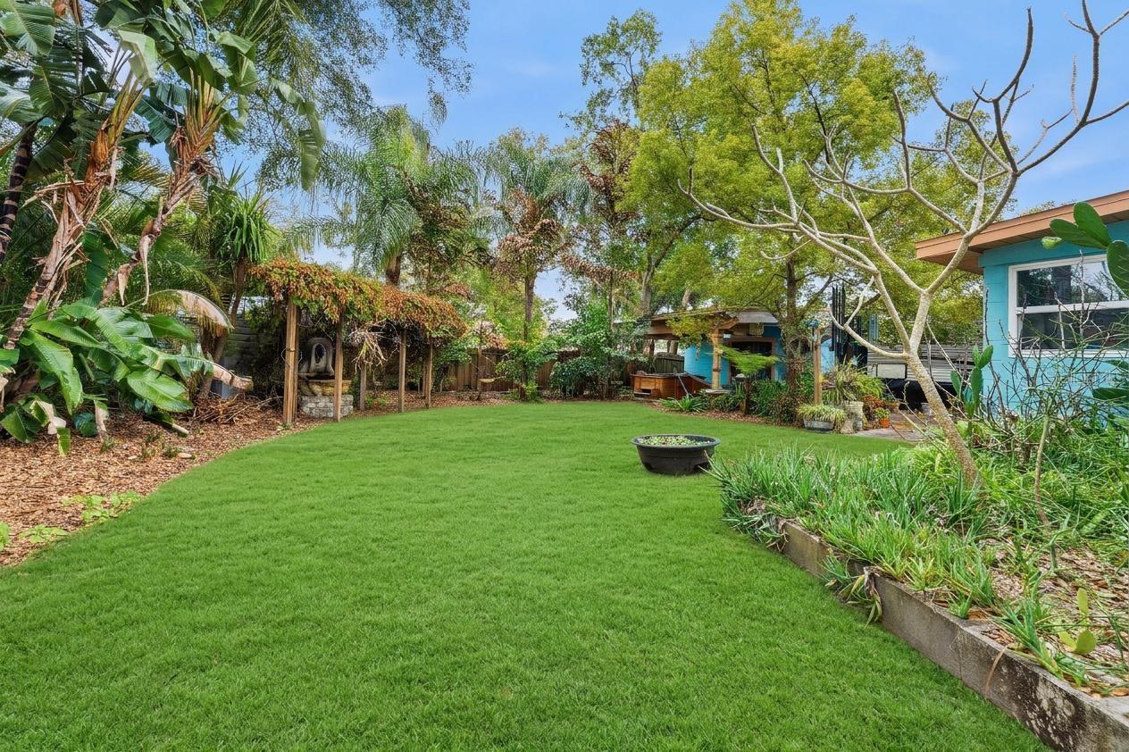 Listing photo id 34 for 7003 13th Street