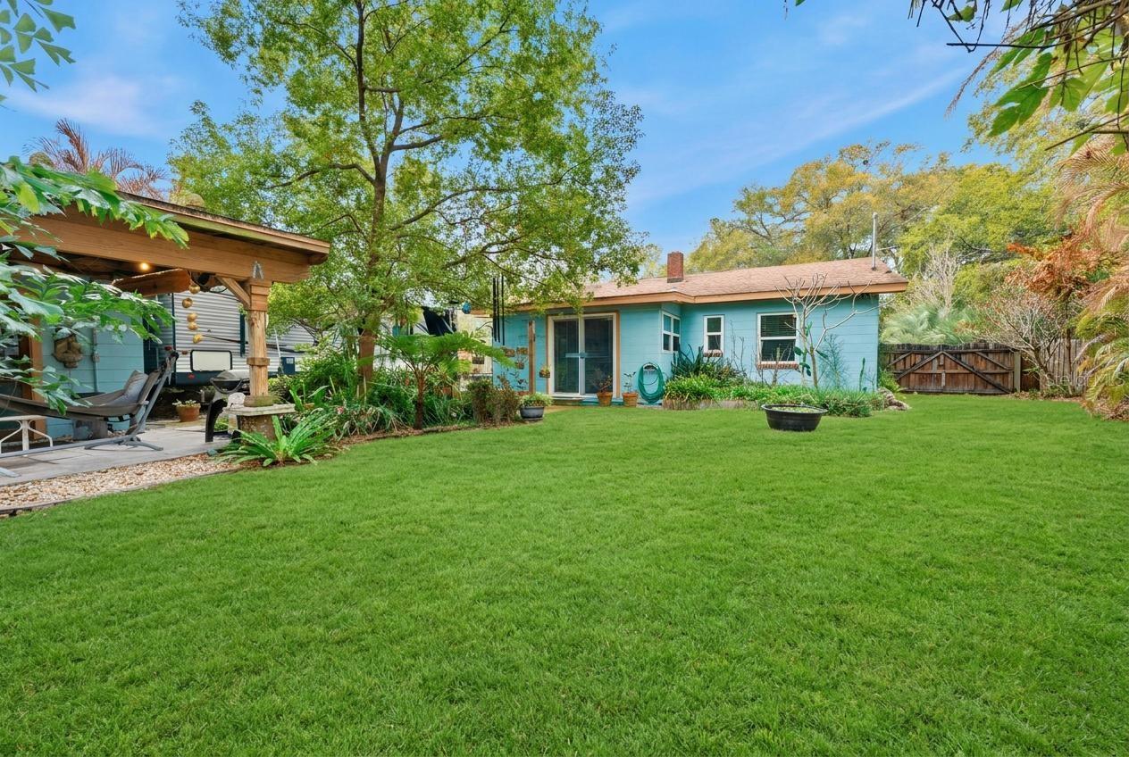 Listing photo id 36 for 7003 13th Street