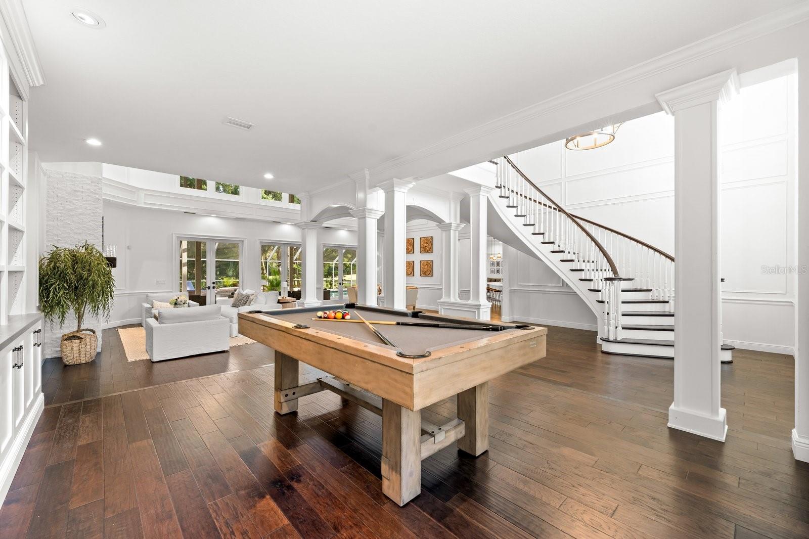 Listing photo id 14 for 6413 Maclaurin Drive