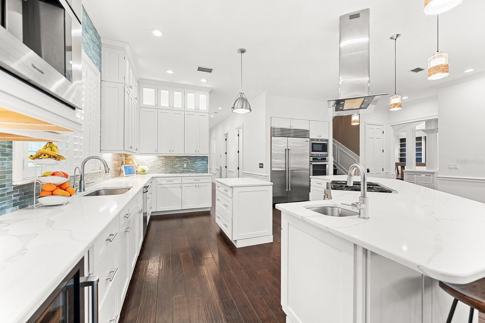 Listing photo id 28 for 6413 Maclaurin Drive