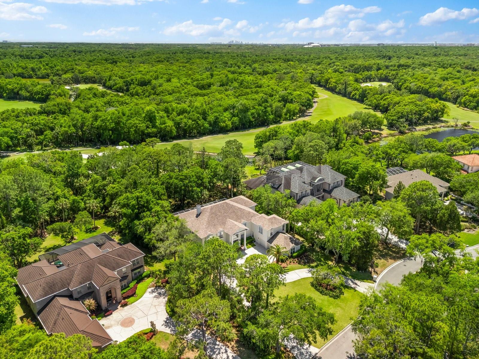 Listing photo id 64 for 6413 Maclaurin Drive