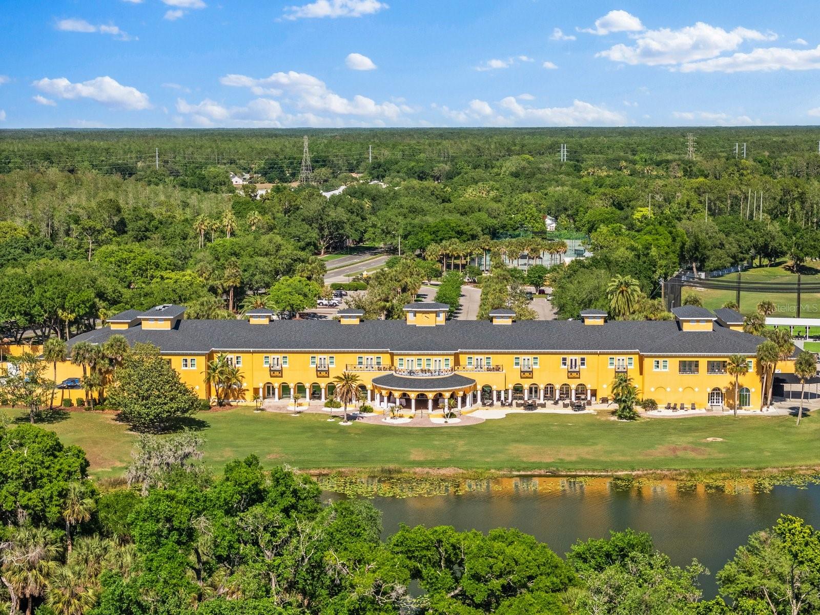 Listing photo id 71 for 6413 Maclaurin Drive