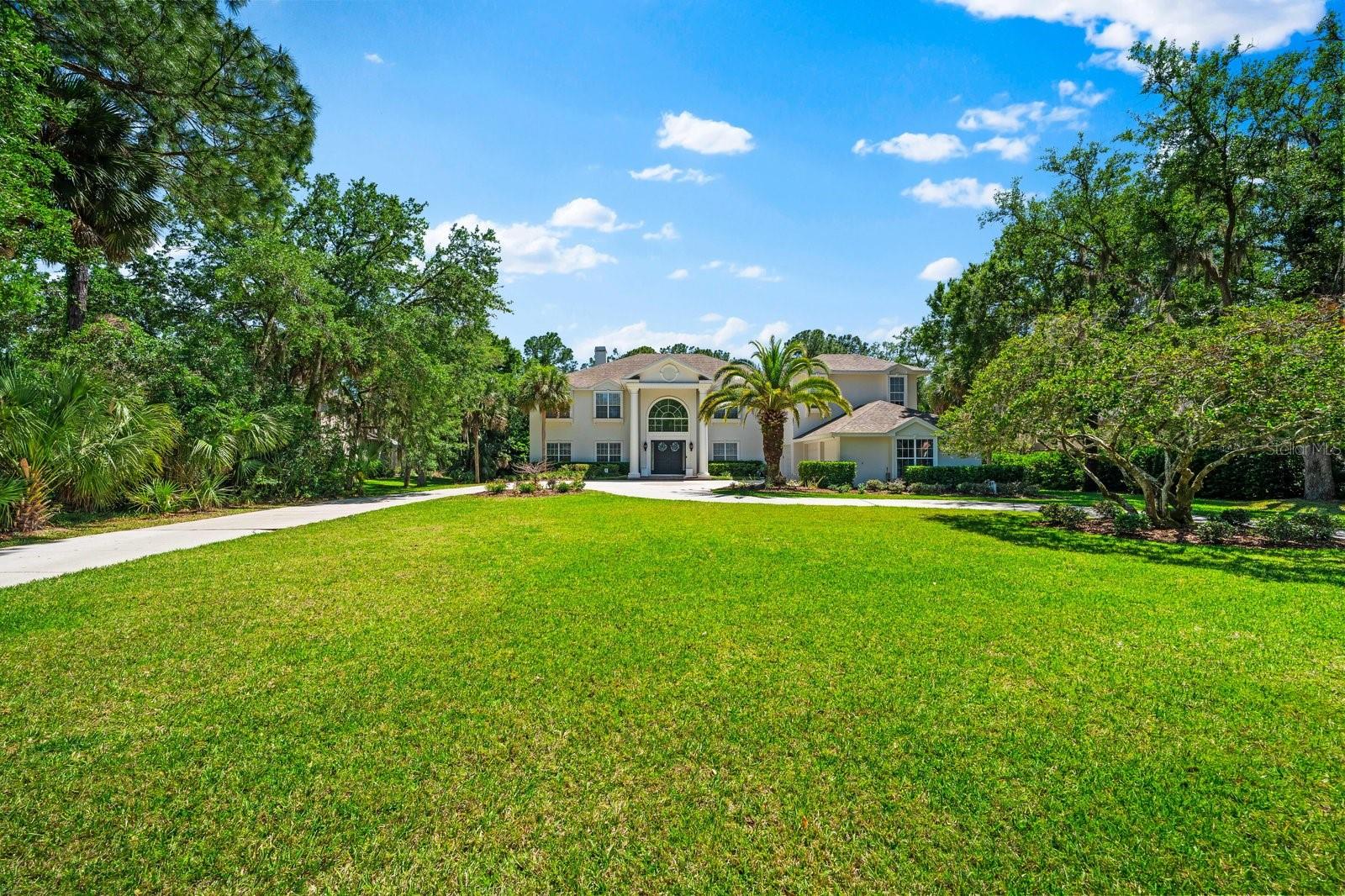 Listing photo id 73 for 6413 Maclaurin Drive