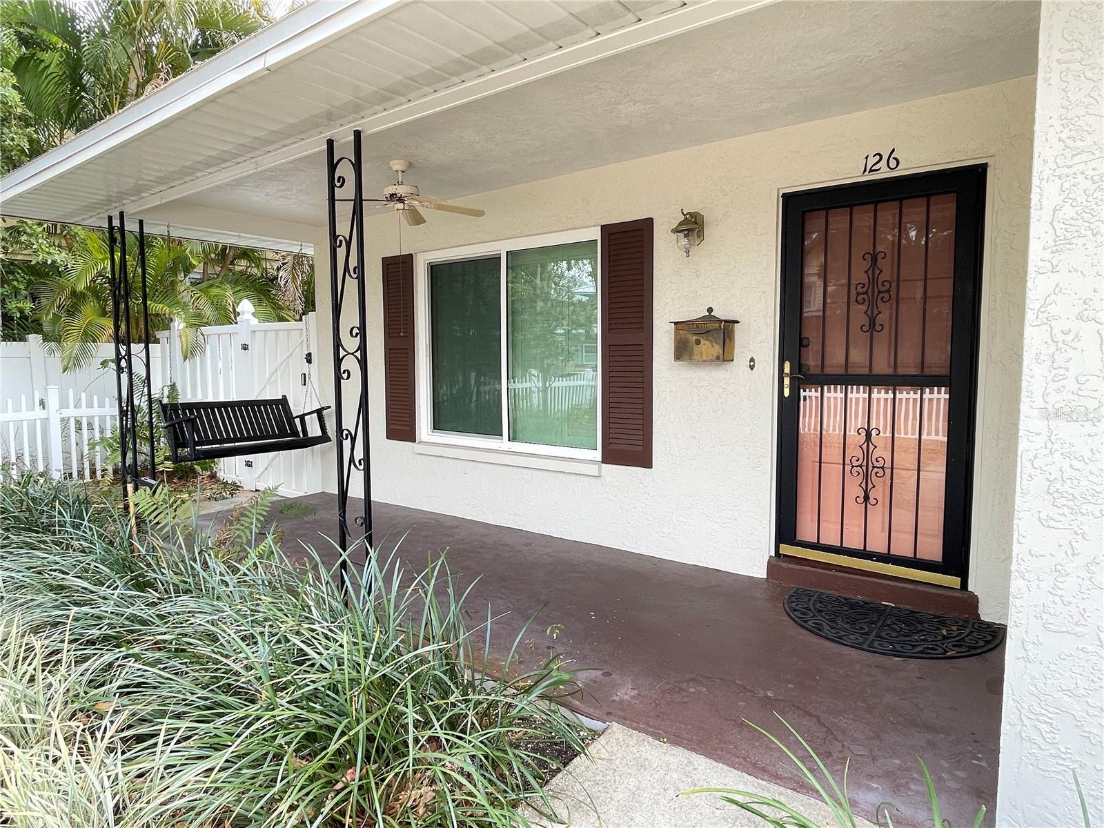 Image 3 of 16 For 126 18th Avenue Ne