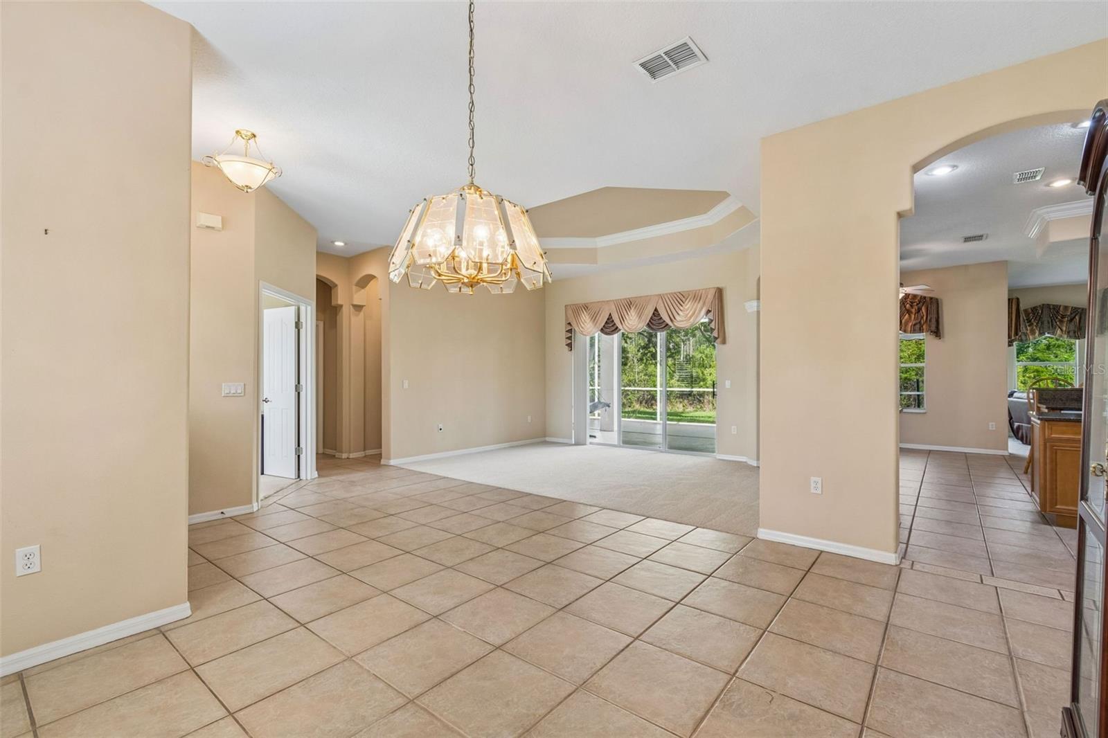 Image 13 of 99 For 7424 Melogold Circle