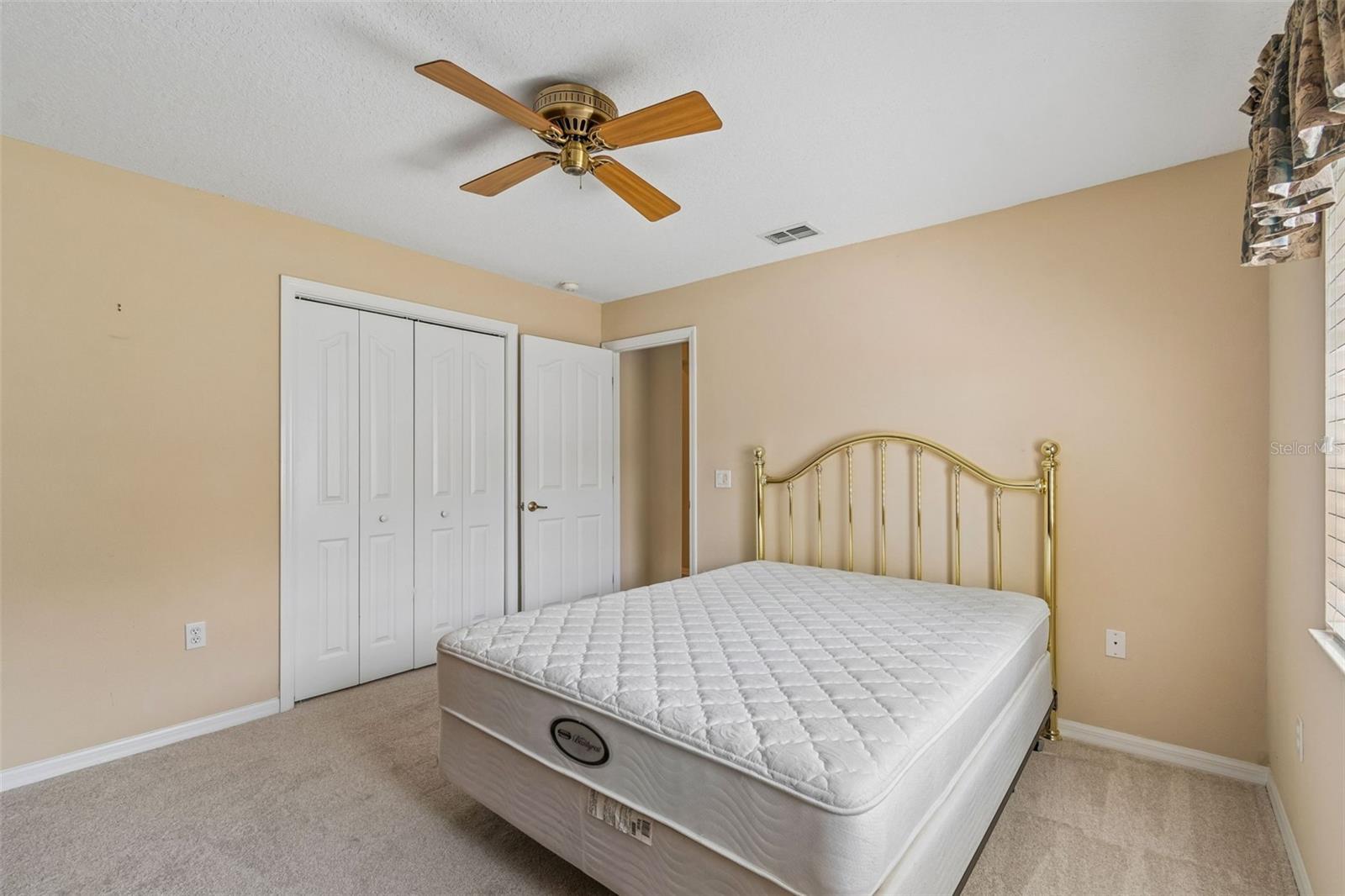 Image 23 of 99 For 7424 Melogold Circle