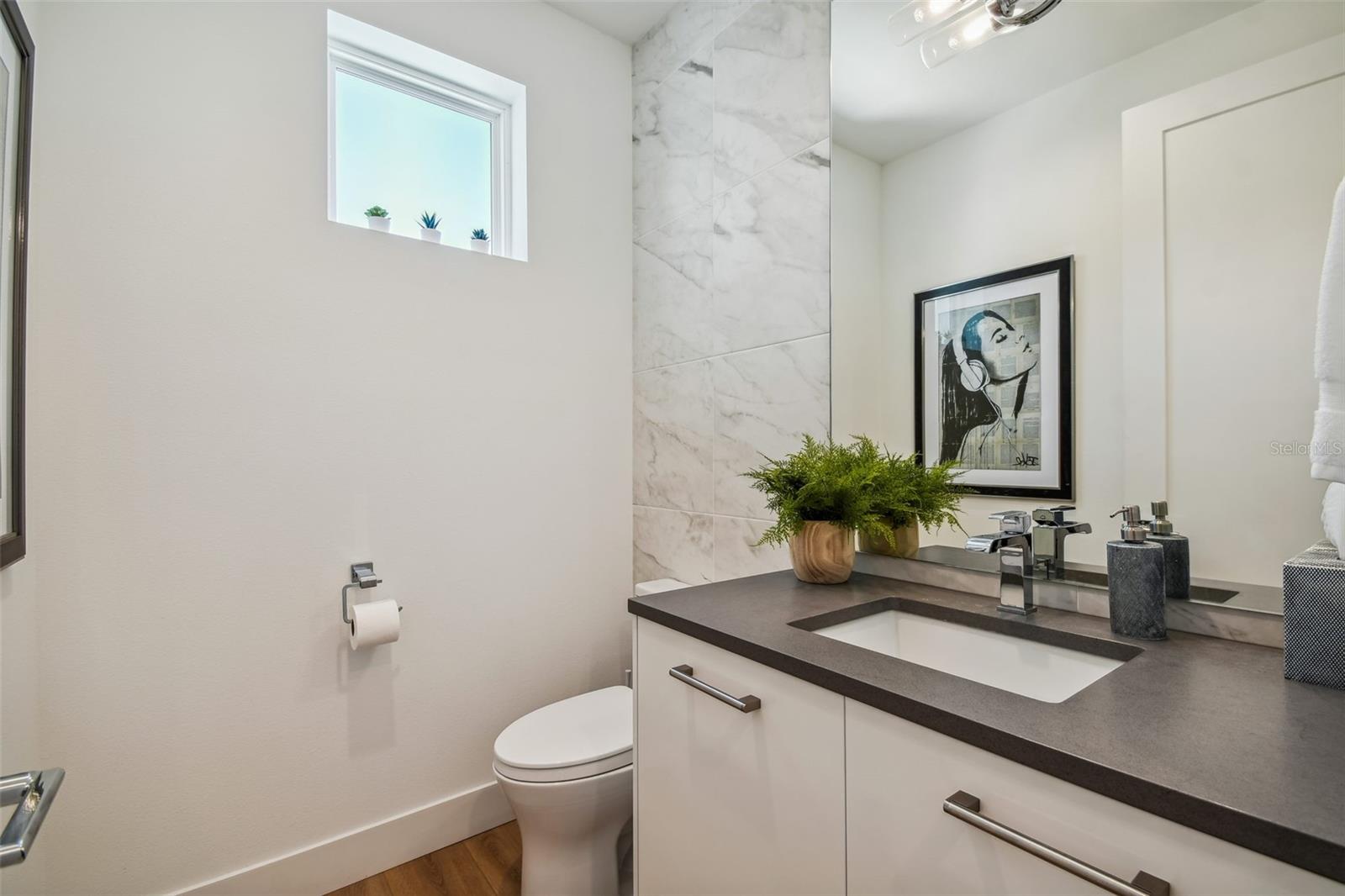 Image 15 of 27 For 2306 Texas Avenue 3