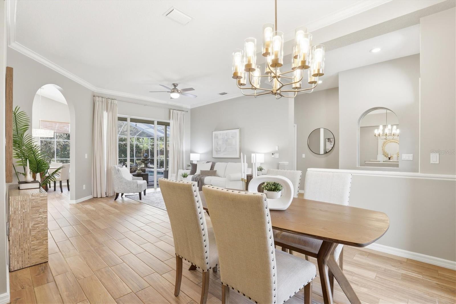 Listing photo id 19 for 2111 Pinnacle Circle N