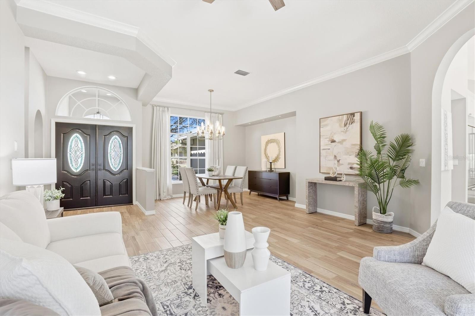 Listing photo id 21 for 2111 Pinnacle Circle N