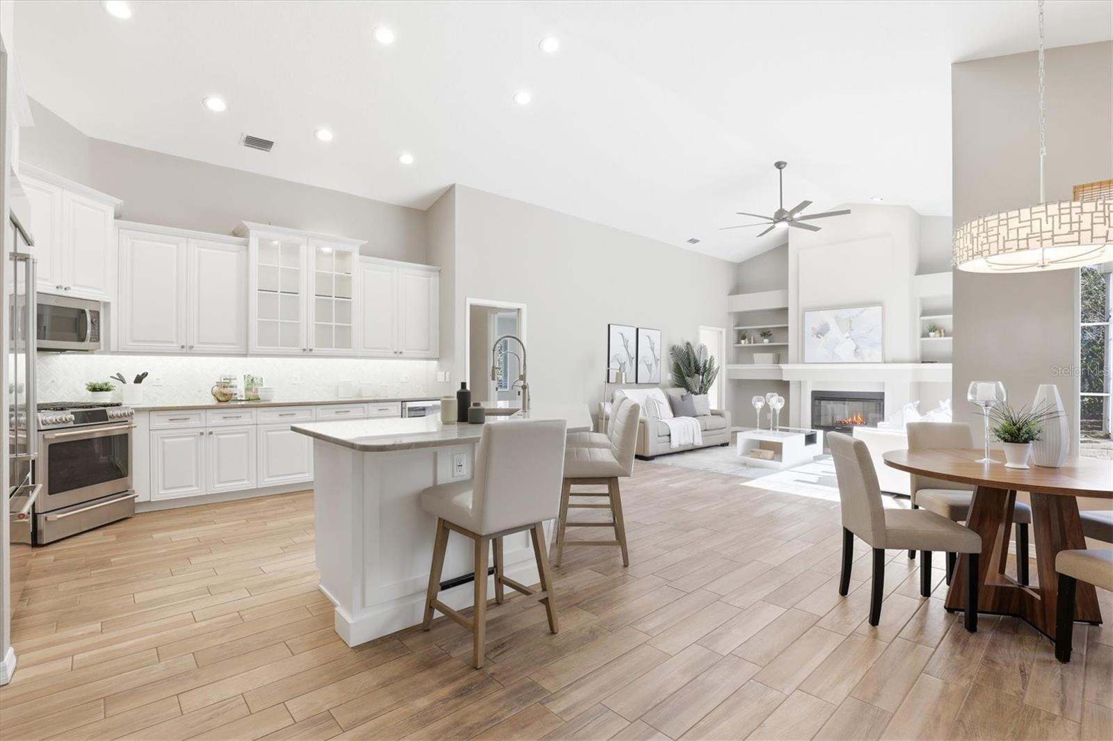 Listing photo id 24 for 2111 Pinnacle Circle N