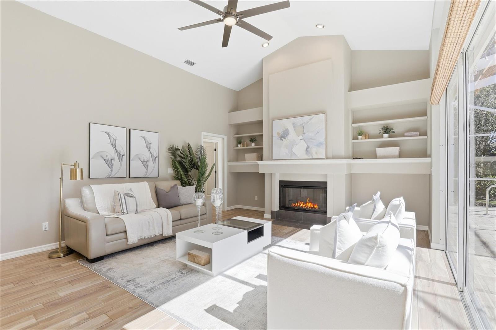 Listing photo id 36 for 2111 Pinnacle Circle N