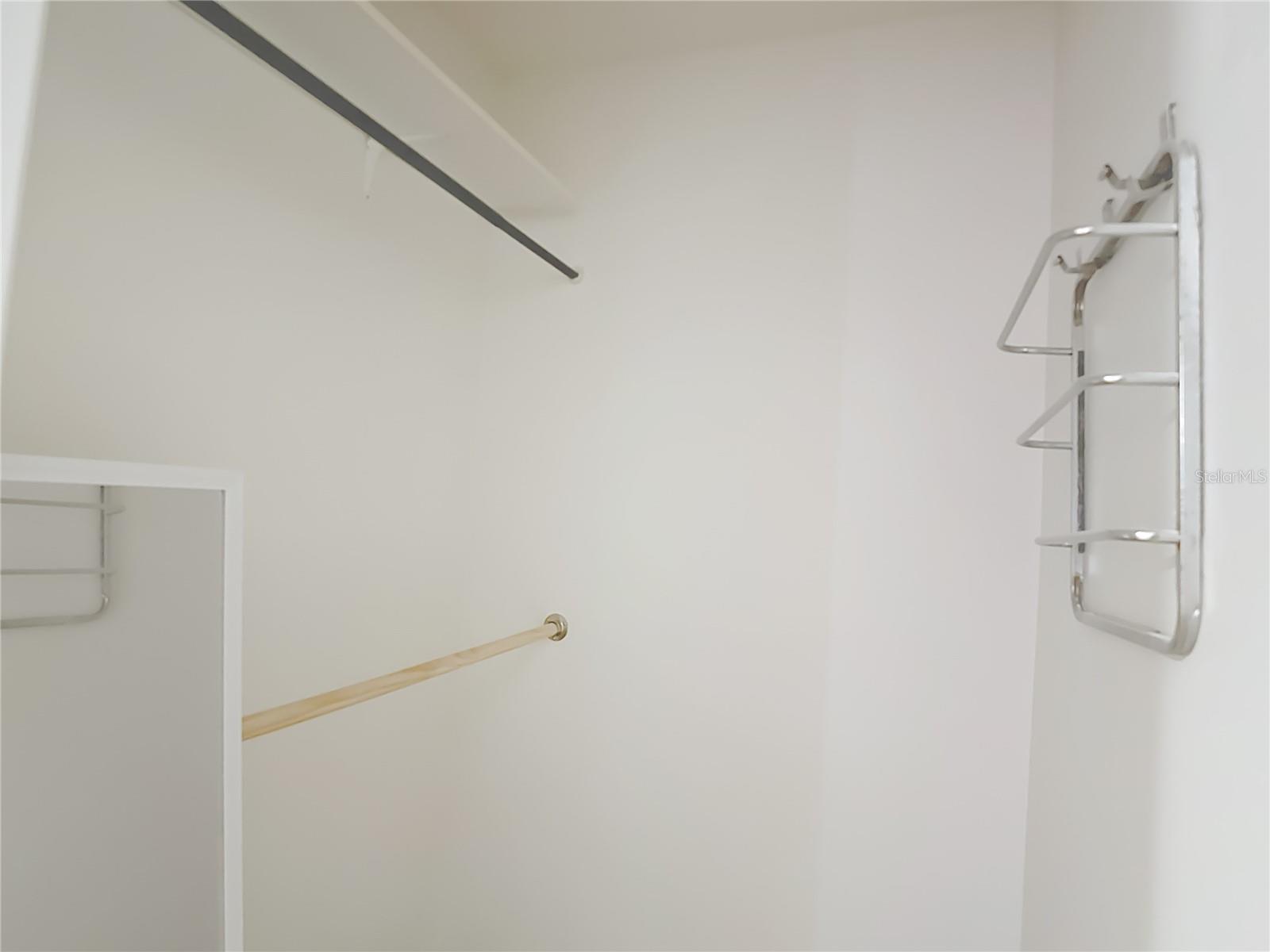 Listing photo id 25 for 11020 Peppertree Lane