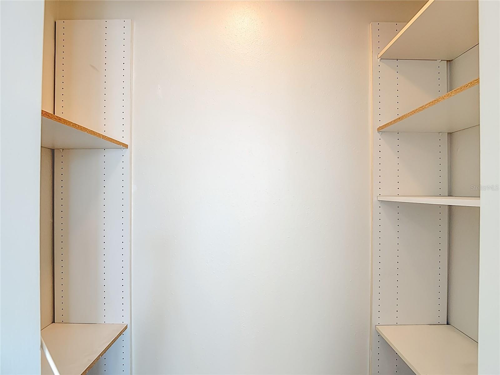 Listing photo id 30 for 11020 Peppertree Lane