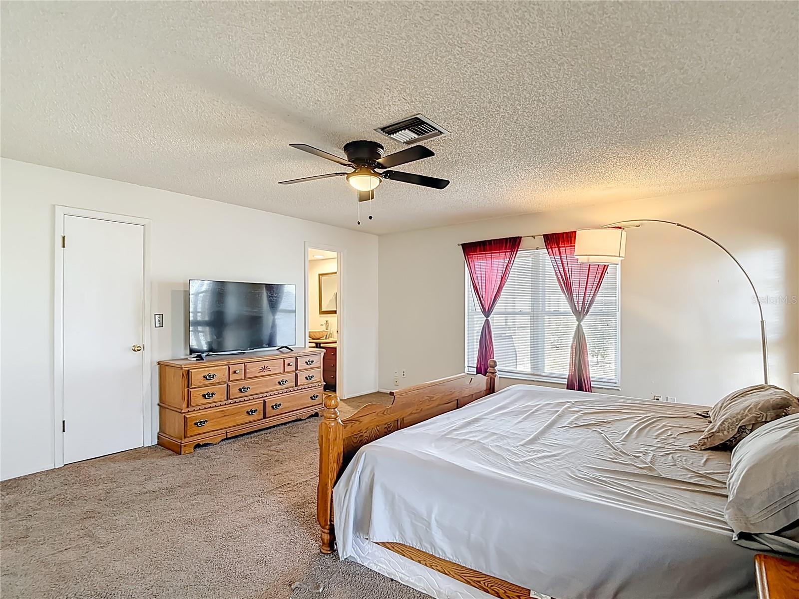 Listing photo id 34 for 11020 Peppertree Lane