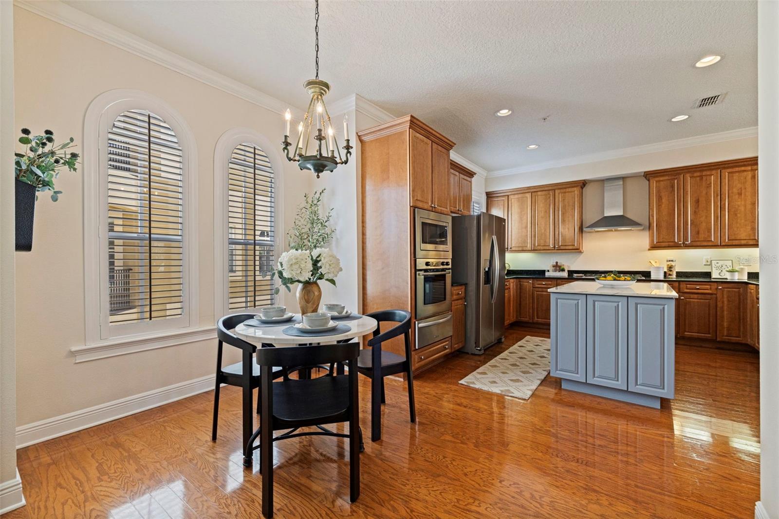 Image 12 of 53 For 114 Davis Boulevard 4