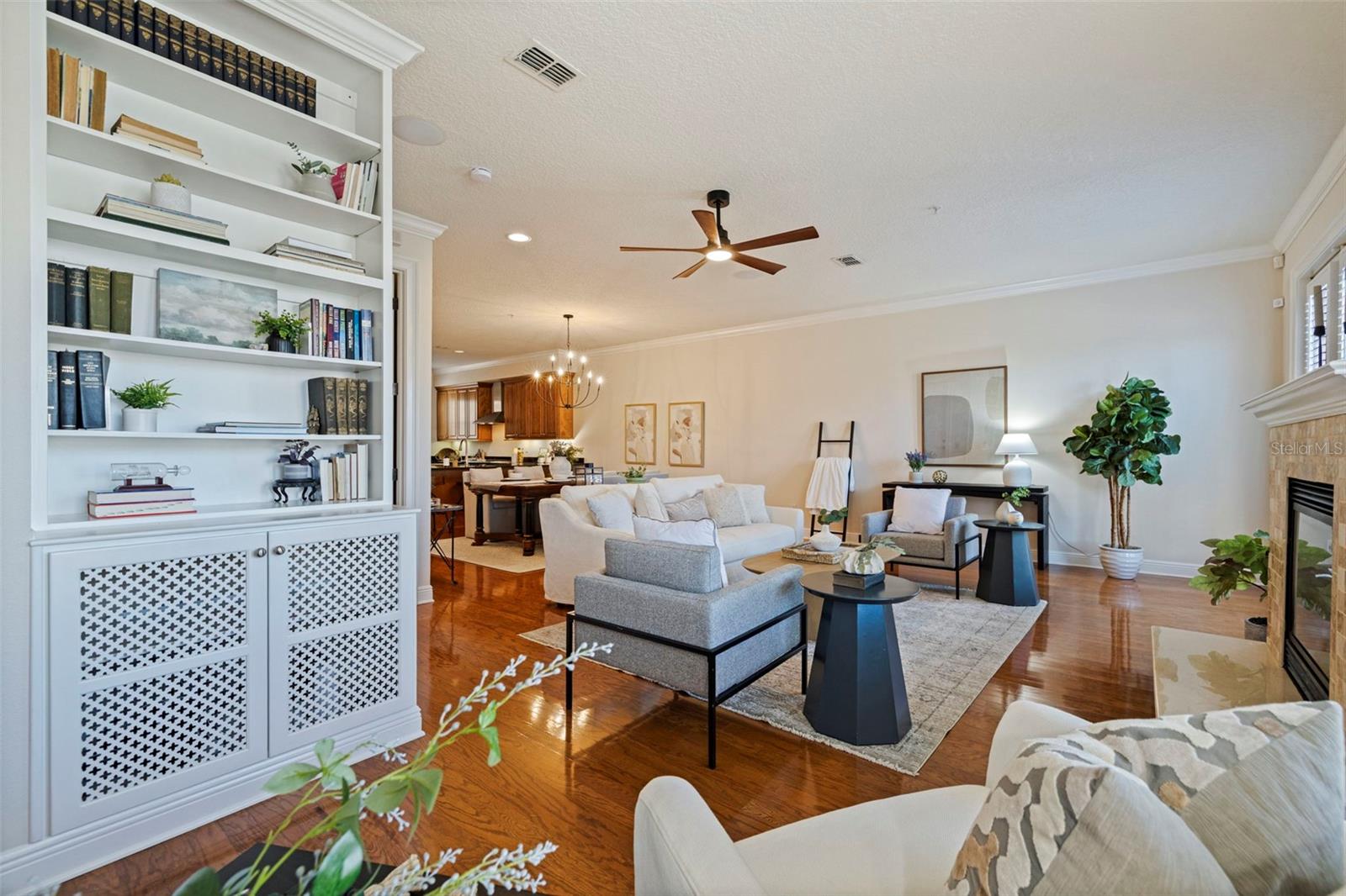 Image 22 of 53 For 114 Davis Boulevard 4