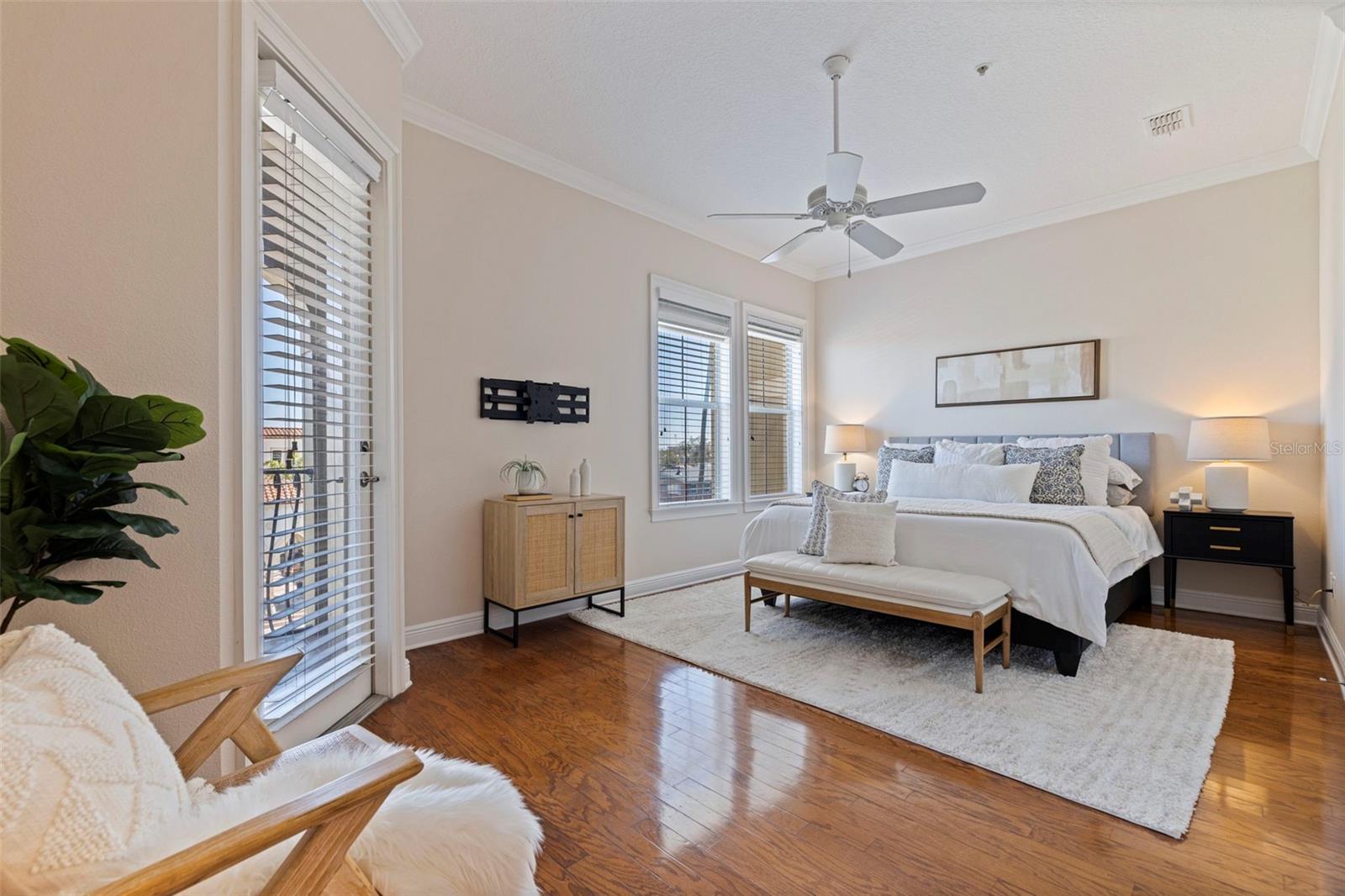 Image 32 of 53 For 114 Davis Boulevard 4