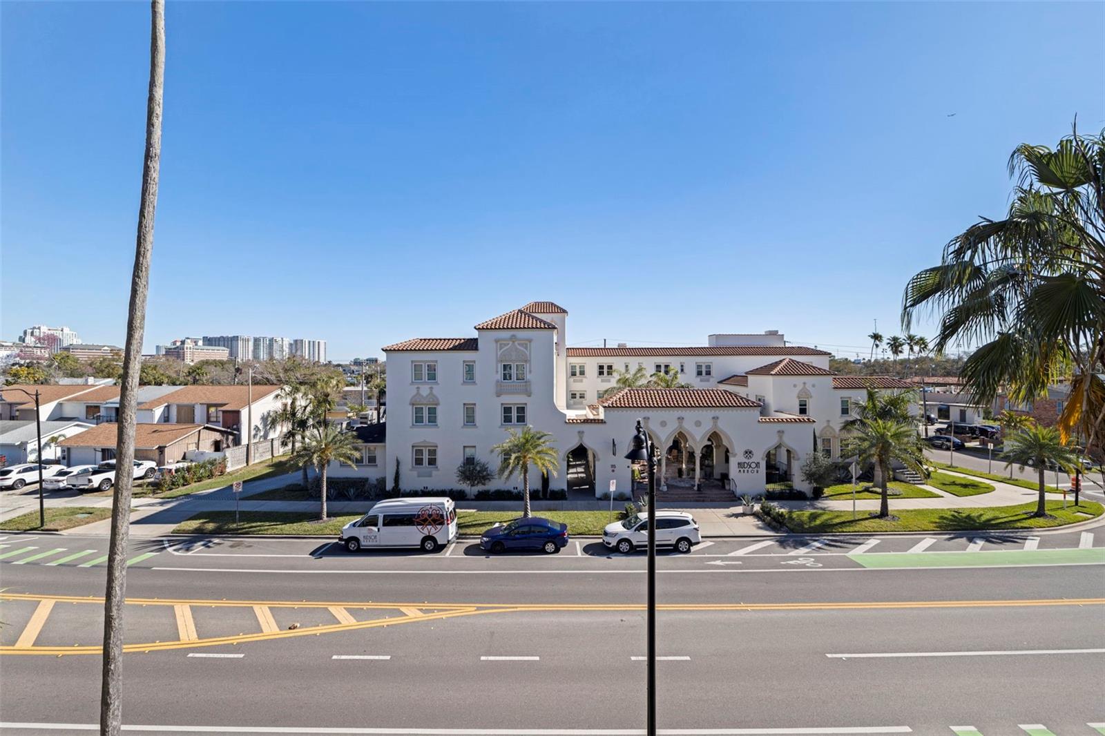 Image 35 of 53 For 114 Davis Boulevard 4