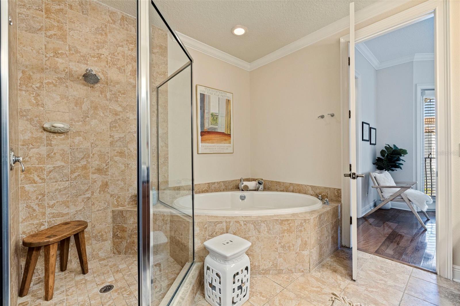 Image 38 of 53 For 114 Davis Boulevard 4