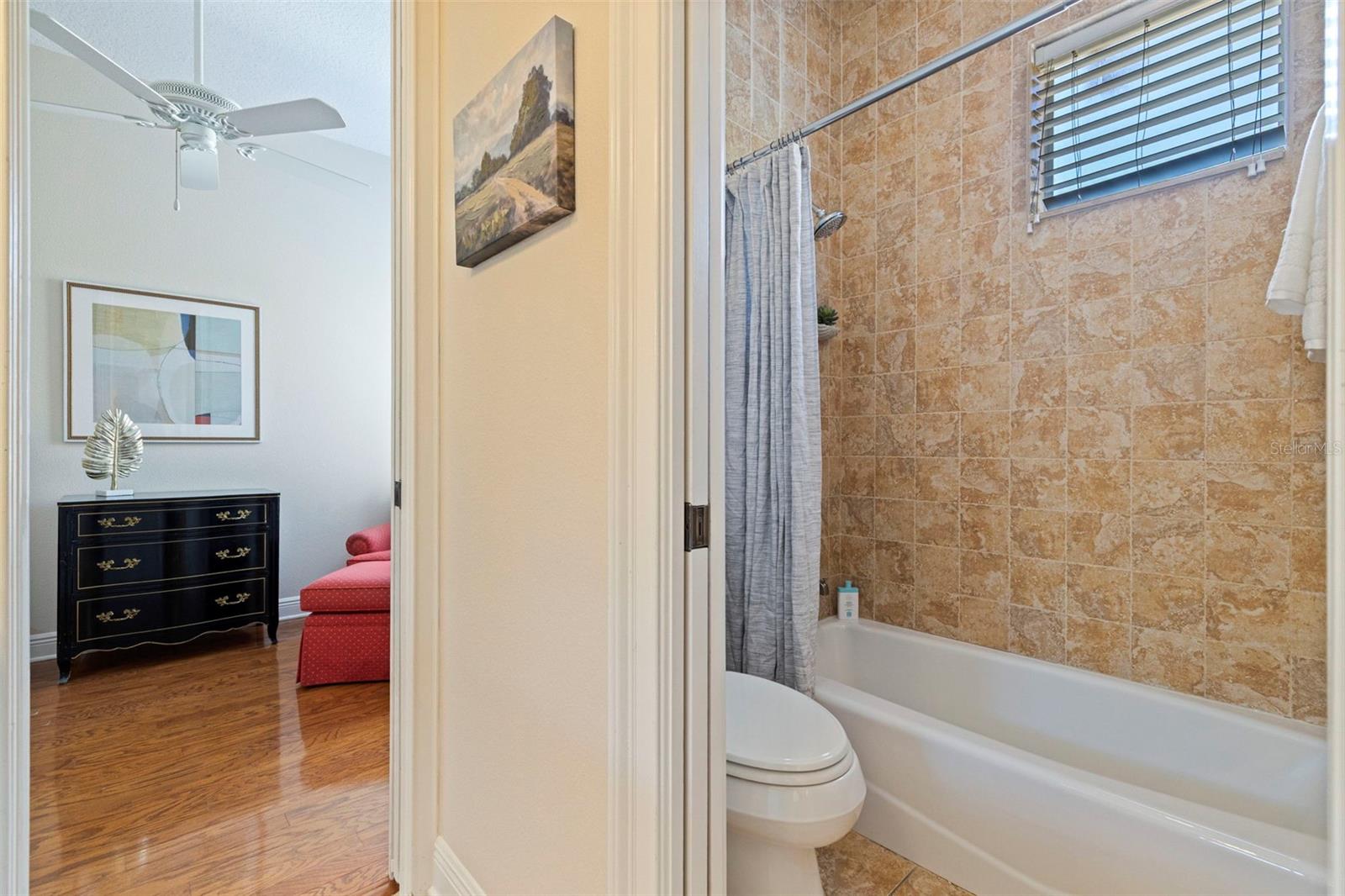 Image 42 of 53 For 114 Davis Boulevard 4