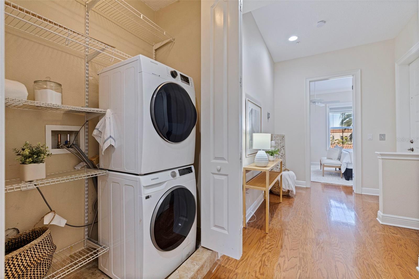 Image 44 of 53 For 114 Davis Boulevard 4