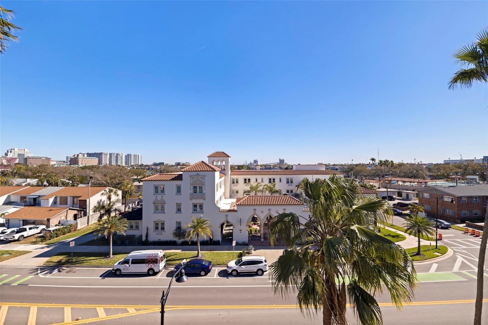 Image 48 of 53 For 114 Davis Boulevard 4