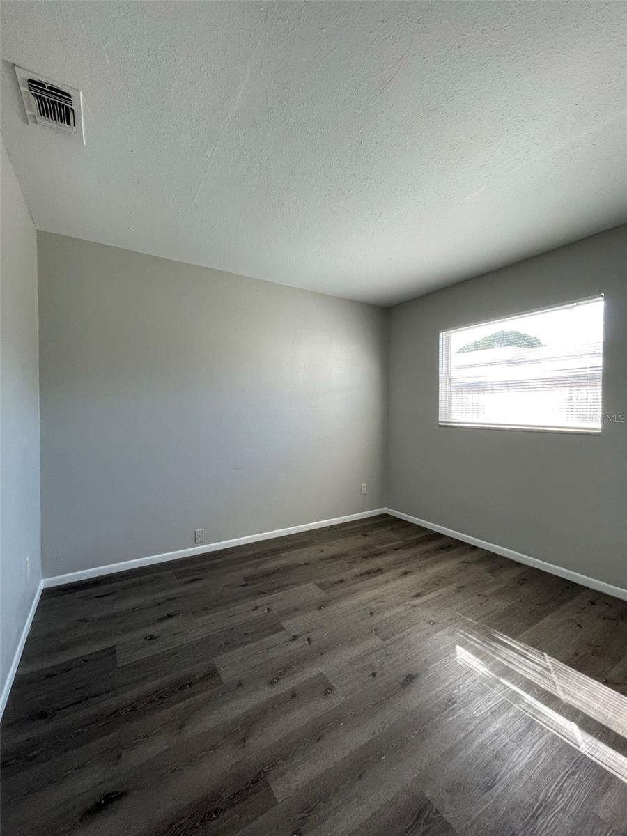 Image 12 of 22 For 673 59th Street S